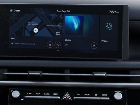 New 2025 Hyundai Tucson Limited image 13