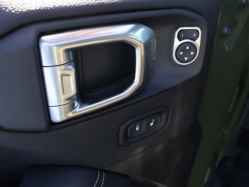 Used 2022 Jeep Gladiator Overland w/ Popular Equipment Package image 27