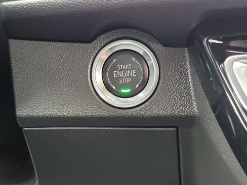 Used 2026 Chevrolet Traverse LT FWD image 21