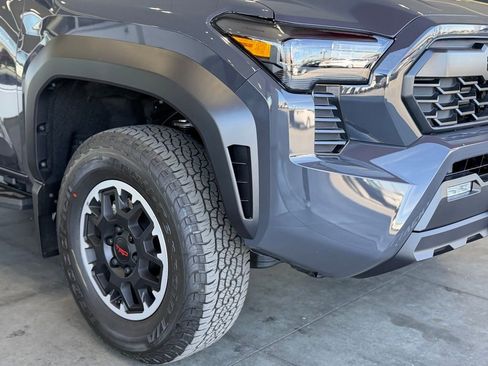 New 2026 Toyota Tacoma TRD Off-Road AWD/4WD image 8