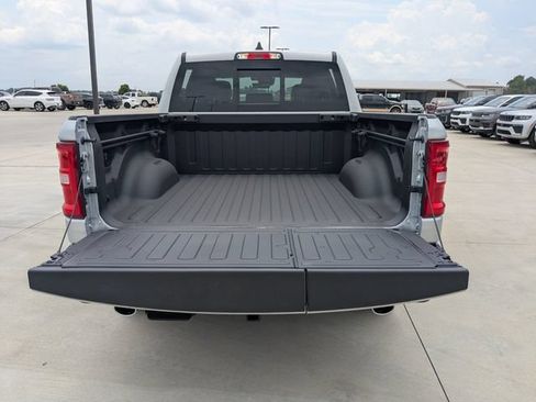 New 2026 RAM 1500 Laramie AWD/4WD image 10