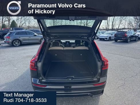 New 2026 Volvo XC60 B5 Core w/ Climate Package image 10