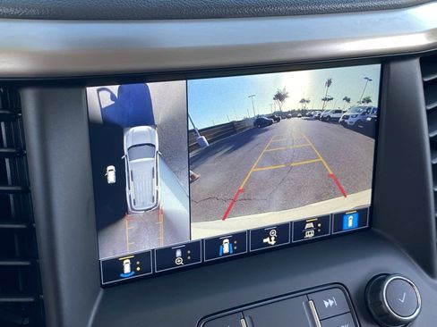 Used 2021 GMC Acadia Denali w/ Denali Technology Package FWD image 28