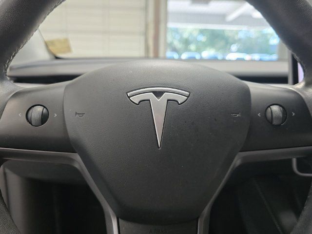 Used 2024 Tesla Model Y Performance AWD/4WD image 11