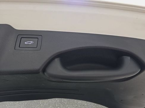 Used 2018 Hyundai Santa Fe Sport AWD/4WD image 33