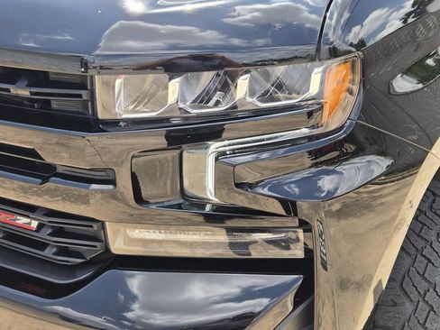 Used 2021 Chevrolet Silverado 1500 LT Trail Boss w/ LT Trail Boss Premium Package AWD/4WD image 11
