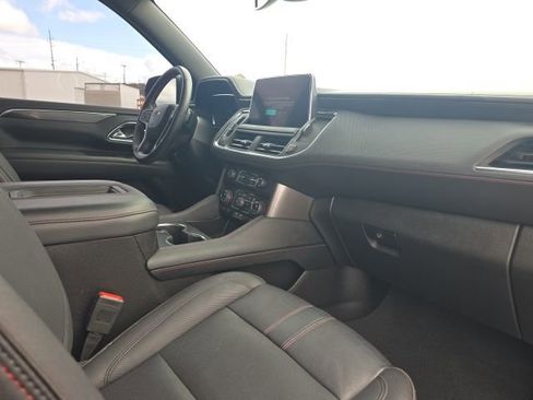 Used 2023 Chevrolet Suburban RST w/ Luxury Package image 24