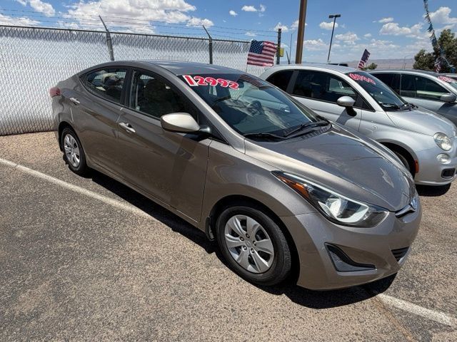 Used 2016 Hyundai Elantra SE FWD image 3