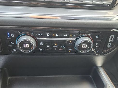 Used 2024 Chevrolet Silverado 1500 High Country w/ High Country Premium Package AWD/4WD image 22