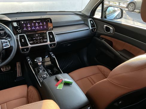 Used 2022 Kia Sorento SX Prestige w/ Rust Color Package image 16