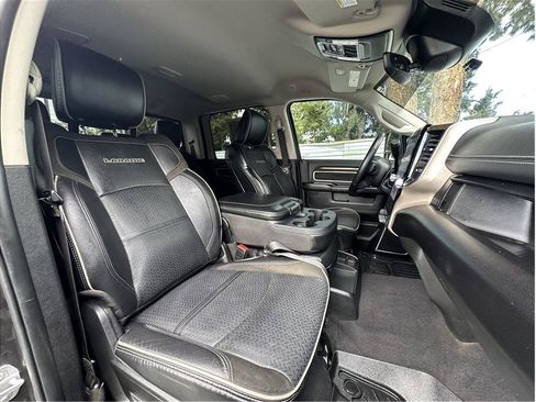 Used 2024 RAM 2500 Laramie w/ Safety Group AWD/4WD image 4
