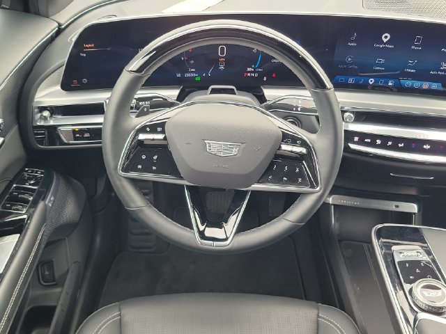 Certified 2024 Cadillac Lyriq Luxury AWD/4WD image 26