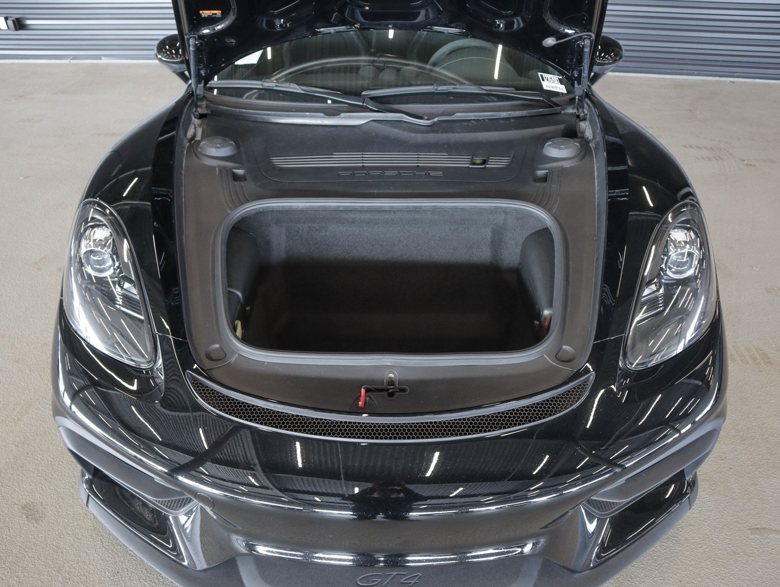 Used 2021 Porsche 718 Cayman GT4 RWD image 28