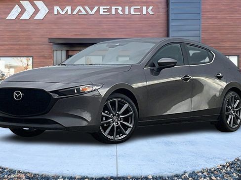 Used 2023 MAZDA MAZDA3 s image 3
