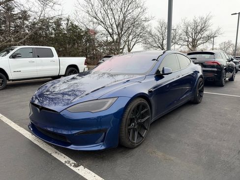 Used 2022 Tesla Model S Plaid image 2