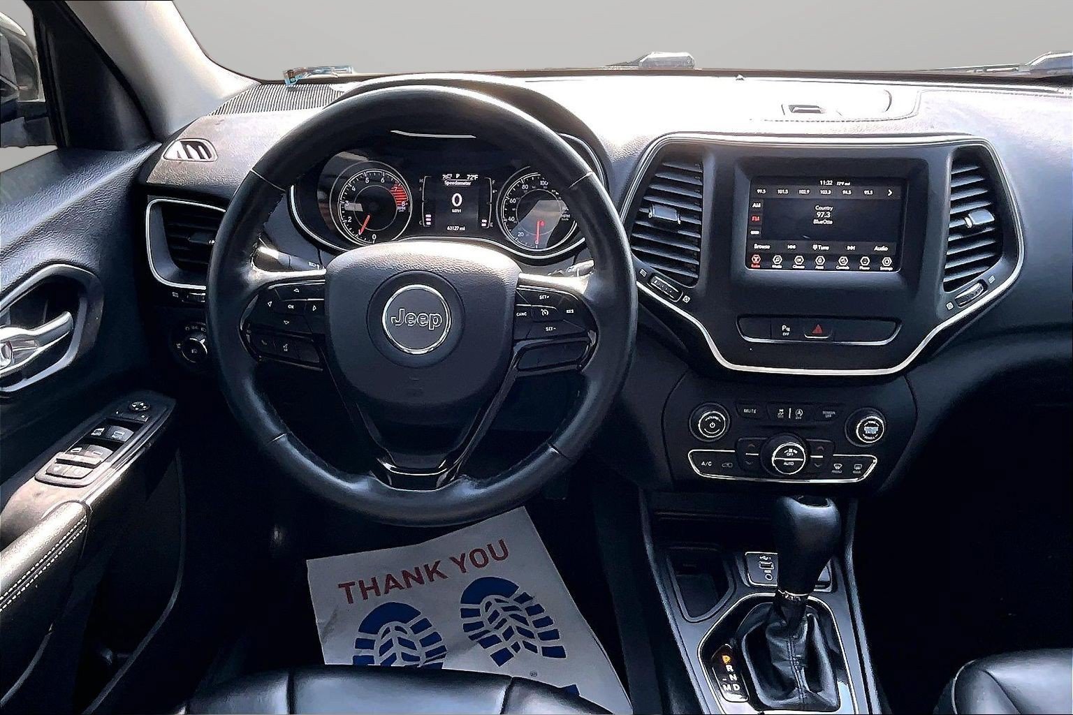Used 2019 Jeep Cherokee Latitude Plus FWD image 5