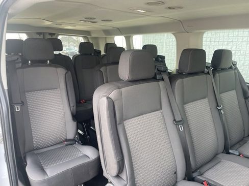 Used 2023 Ford Transit 350 XLT image 18