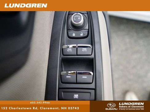 Certified 2025 Subaru Forester Premium AWD/4WD image 10