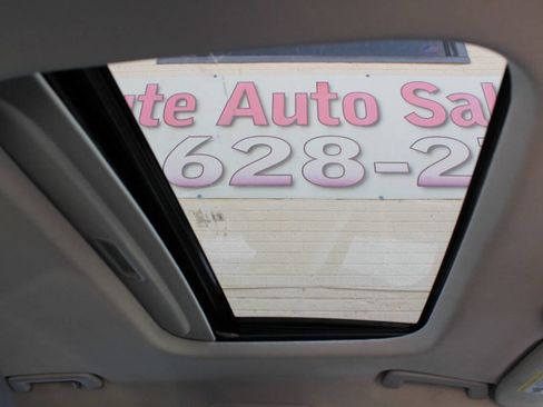 Used 2016 Ford Fusion Titanium image 18