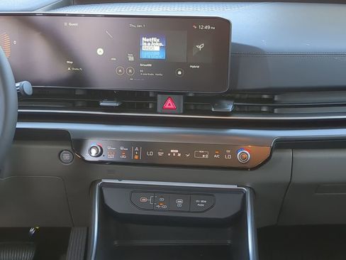 New 2026 Kia Carnival LXS image 17