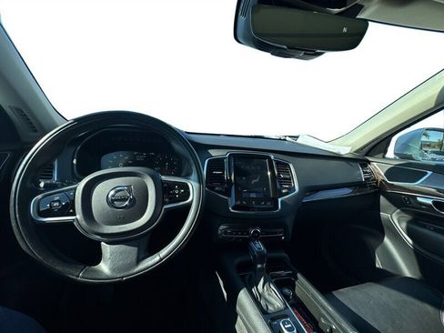 Used 2016 Volvo XC90 T6 Momentum w/ Momentum Plus Package image 30