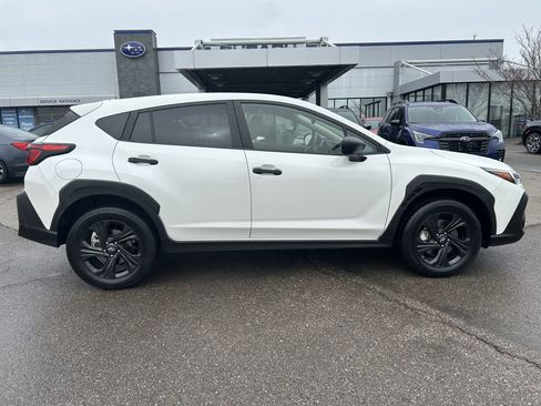 Certified 2024 Subaru Crosstrek 2.0i image 8