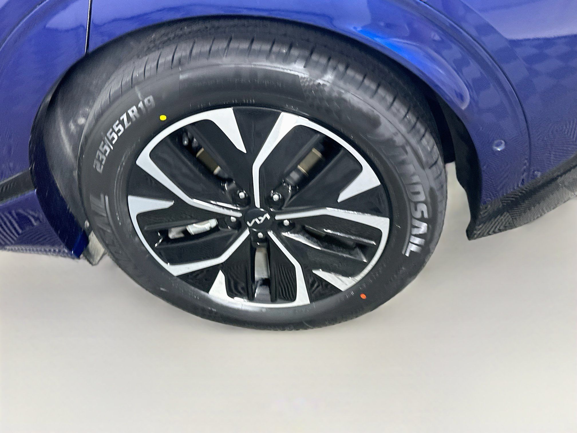 Used 2023 Kia EV6 GT-Line w/ GT-Line Suede Seat Package RWD image 11