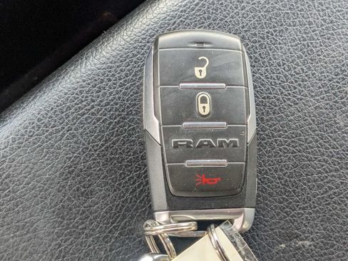 Used 2023 RAM 1500 Big Horn AWD/4WD image 34