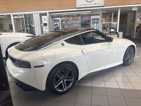 New 2026 Nissan Z Sport w/ Floor Mat Package RWD image 5