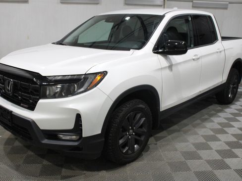 Used 2024 Honda Ridgeline Sport image 39