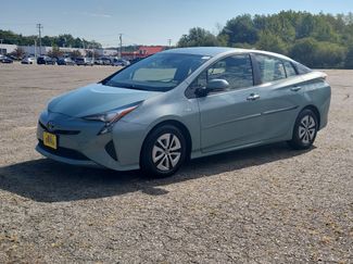 Used 2017 Toyota Prius Two w/ Prius Two Safety Plus Package FWD video 1