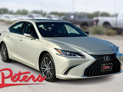 Used 2025 Lexus ES 350 w/ Premium Package