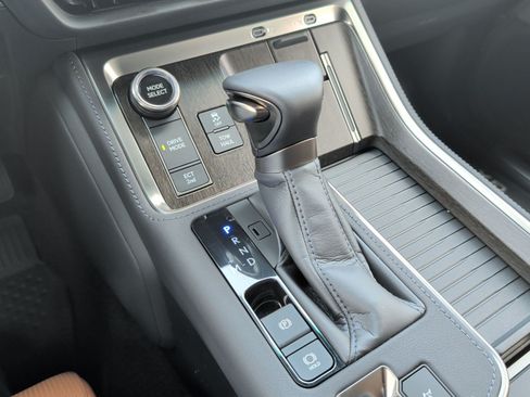 Certified 2026 Lexus GX 550 w/ Accessory Package (2T) AWD/4WD image 21
