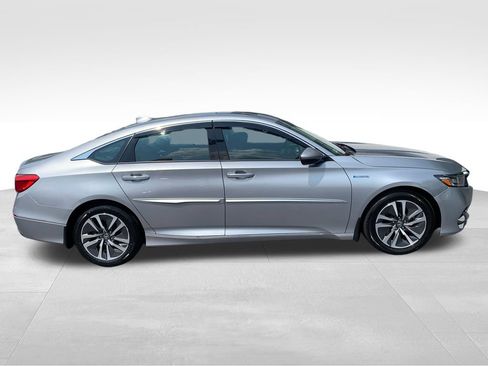 Used 2018 Honda Accord Touring image 6