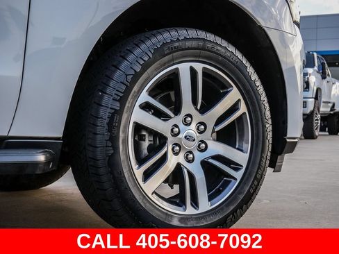 Used 2024 Ford Expedition Max Limited RWD image 9