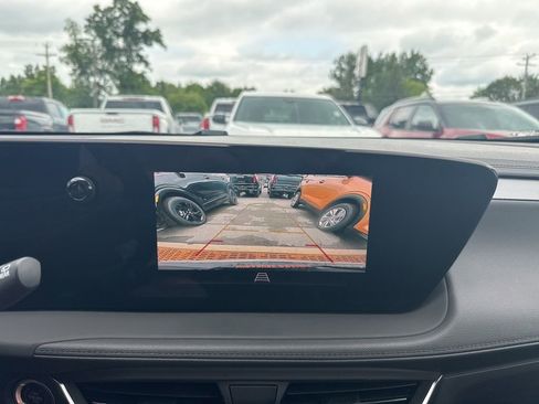 Used 2024 Buick Encore GX Preferred image 22