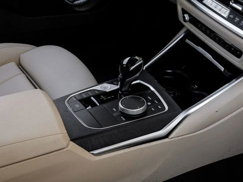 Used 2021 BMW 330i Sedan w/ Convenience Package image 25