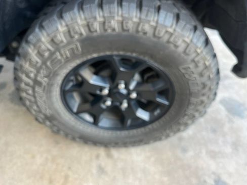 Used 2022 Jeep Wrangler Sport AWD/4WD image 31