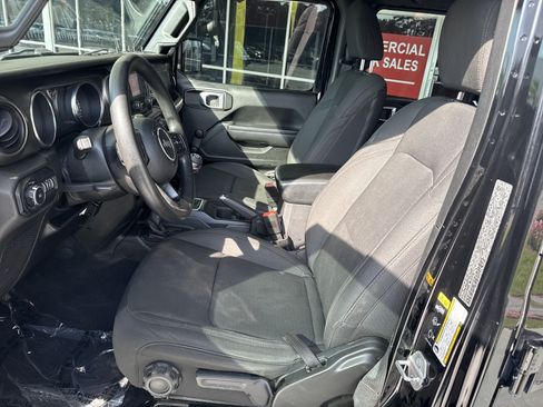 Used 2021 Jeep Wrangler Unlimited Sport AWD/4WD image 15