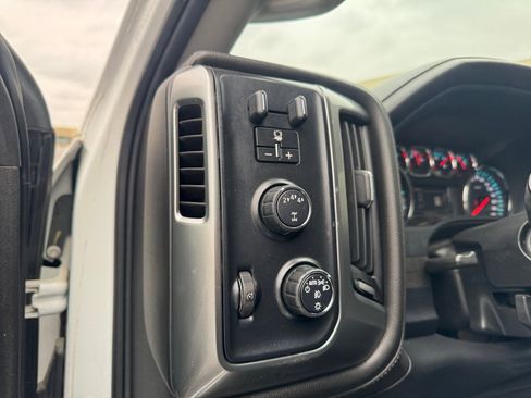 Used 2018 Chevrolet Silverado 2500 LTZ w/ Duramax Plus Package image 23