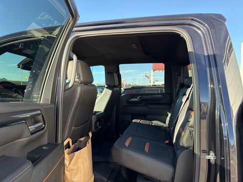 Used 2024 GMC Sierra 2500 AT4 w/ Max Trailering Package image 7