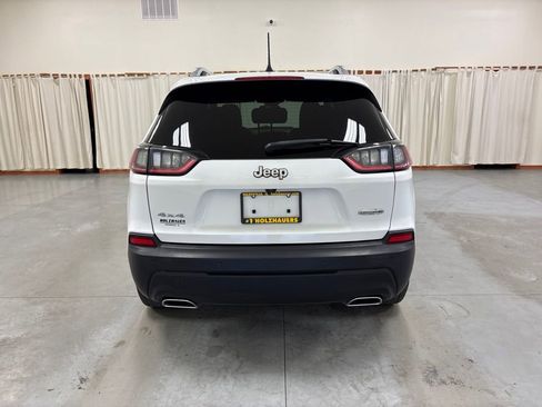 Used 2021 Jeep Cherokee Latitude Lux w/ Comfort/Convenience Group AWD/4WD image 7