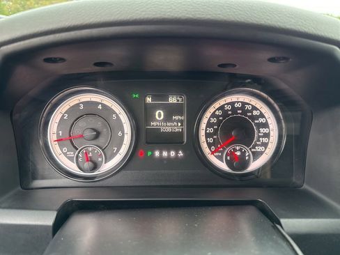 Used 2016 RAM 2500 Tradesman w/ Chrome Appearance Group AWD/4WD image 30