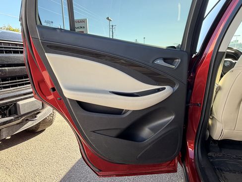 Used 2019 Buick Envision Preferred FWD image 12