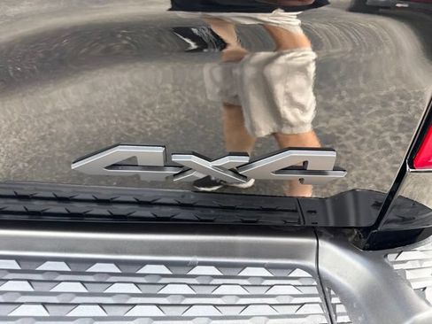 New 2026 RAM 3500 Laramie AWD/4WD image 17