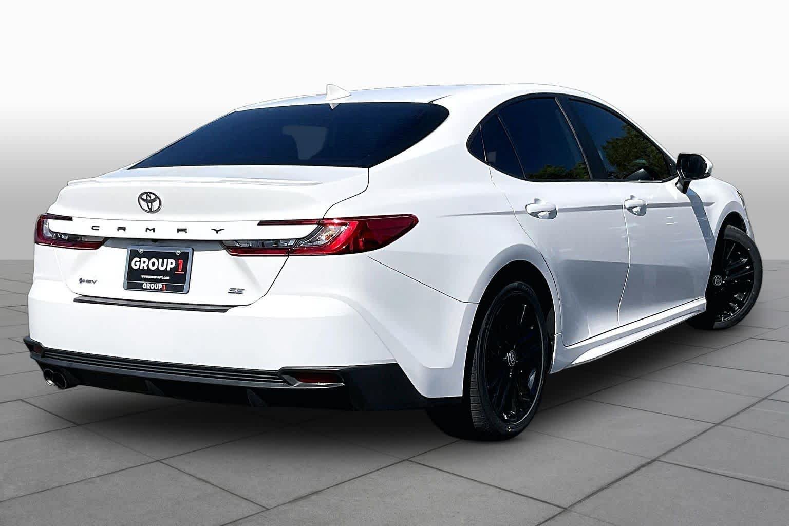Certified 2025 Toyota Camry SE w/ Convenience Package FWD image 12