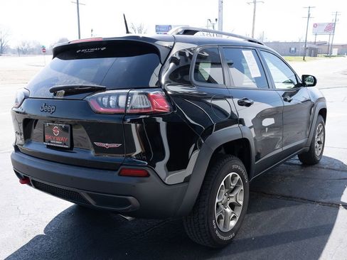 Used 2020 Jeep Cherokee Trailhawk w/ Cold Weather Group AWD/4WD image 5