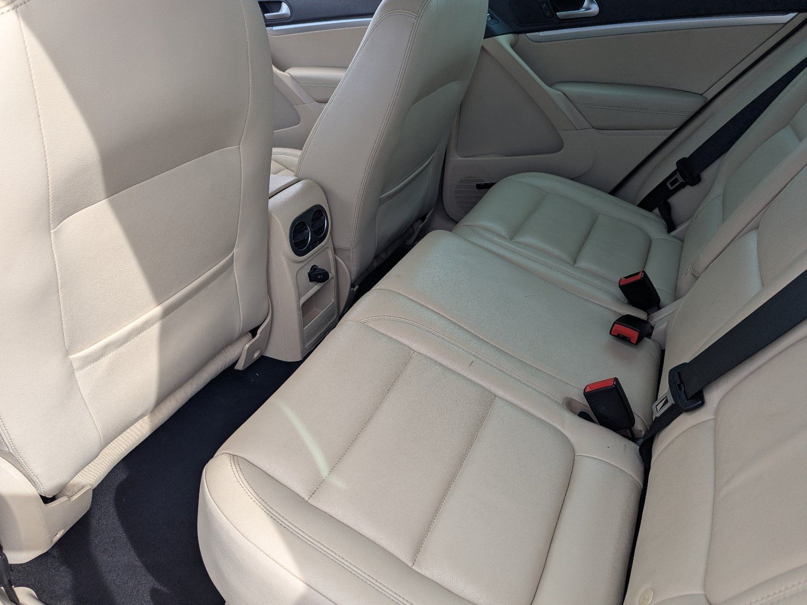 Used 2015 Volkswagen Tiguan R-Line AWD/4WD image 18