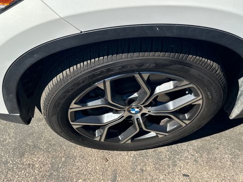 Used 2020 BMW X1 sDrive28i w/ Convenience Package image 3