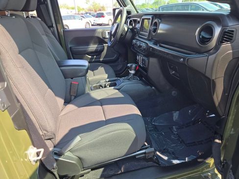 Used 2023 Jeep Wrangler Sport AWD/4WD image 18